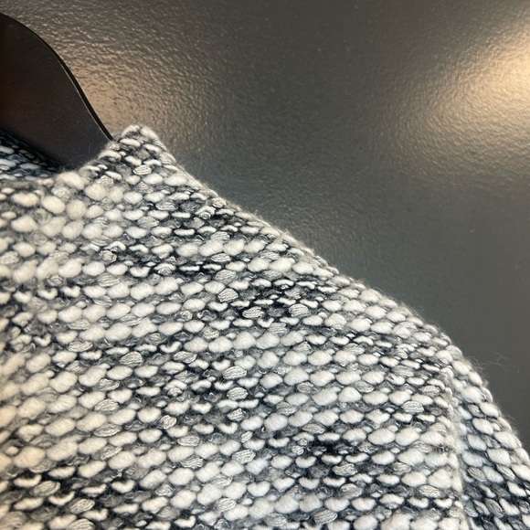 Classiques Entier XS Wool very oversized blazer in good condition- fits M - Picture 7 of 13